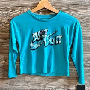 Girls Nike shirt - Size 6X - New!